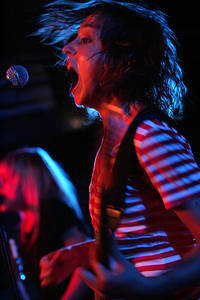 2005-09-09 - Sahara Hotnights från Mercury Lounge, New York City