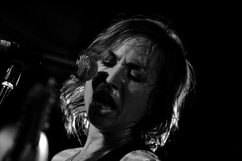2005-09-09 - Sahara Hotnights från Mercury Lounge, New York City