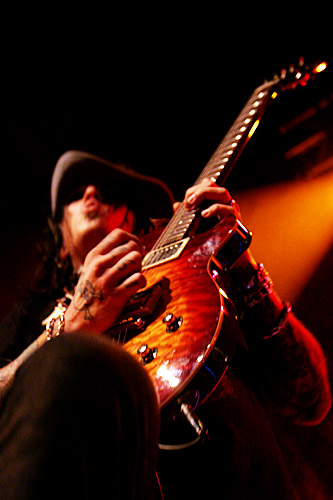 2005-11-01 - Hardcore Superstar från Stora Teatern, Göteborg