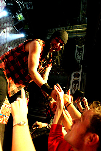 2005-11-01 - Hardcore Superstar från Stora Teatern, Göteborg