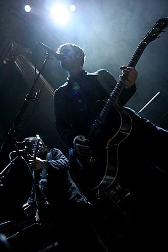 2005-11-13 - Black Rebel Motorcycle Club från Nalen, Stockholm