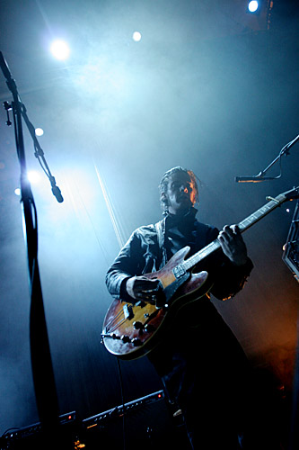 2005-11-13 - Black Rebel Motorcycle Club från Nalen, Stockholm