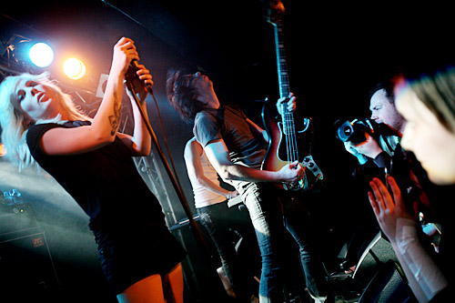 2006-03-14 - The Sounds från Debaser Slussen, Stockholm