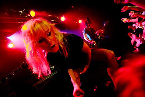 2006-03-14 - The Sounds från Debaser Slussen, Stockholm