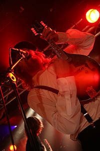 2006-04-27 - Friska Viljor från Debaser Slussen, Stockholm
