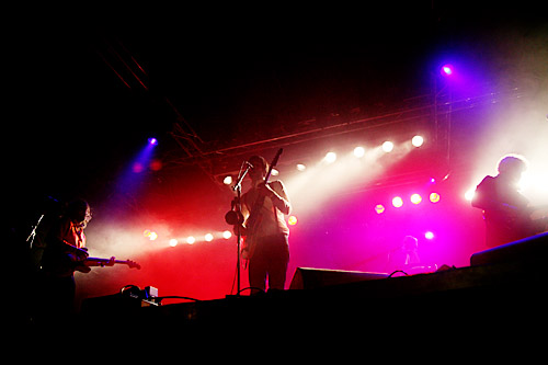 2006-05-27 - Shout Out Louds från Popaganda, Stockholm