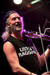 2006-06-15 - Gogol Bordello från Hultsfredsfestivalen, Hultsfred