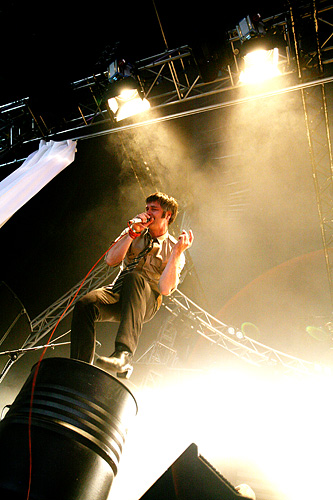 2006-06-15 - Kaizers Orchestra från Hultsfredsfestivalen, Hultsfred