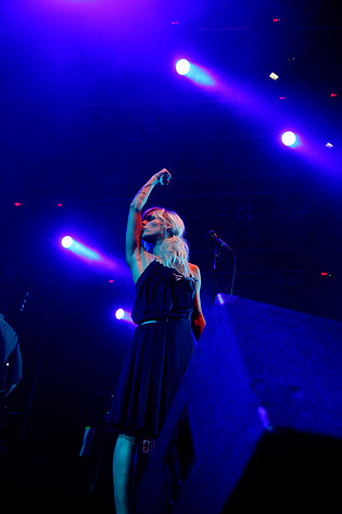 2006-06-14 - The Sounds från Hultsfredsfestivalen, Hultsfred