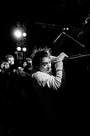 2006-06-16 - Babyshambles från Hultsfredsfestivalen, Hultsfred