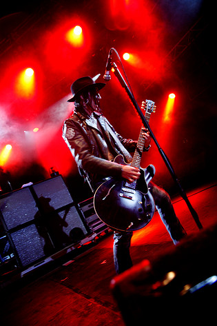 2006-06-17 - Backyard Babies från Hultsfredsfestivalen, Hultsfred