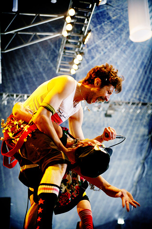 2006-06-30 - Gogol Bordello från Roskildefestivalen, Roskilde