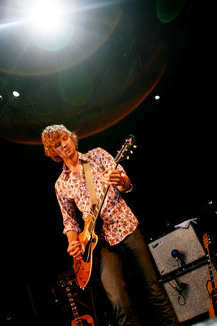 2006-07-03 - The Raconteurs från Accelerator Malmö, Malmö