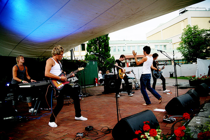 2006-07-07 - Kiss And Tell från Peace & Love, Borlänge