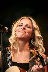 2006-07-06 - Lisa Miskovsky från Gatufesten, Sundsvall