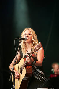 2006-07-06 - Lisa Miskovsky från Gatufesten, Sundsvall