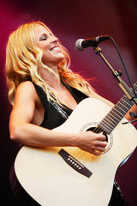 2006-07-08 - Lisa Miskovsky från Peace & Love, Borlänge