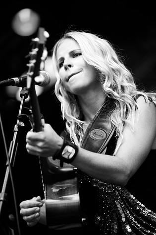 2006-07-08 - Lisa Miskovsky från Peace & Love, Borlänge 2006-07-08 - Lisa Miskovsky från Peace & Love, Borlänge