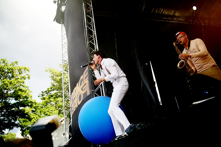 2006-07-08 - Håkan Hellström från Peace & Love, Borlänge