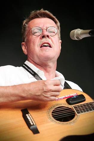2006-07-21 - Mikael Wiehe från Trästockfestivalen, Skellefteå