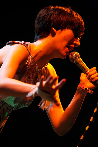 2006-08-22 - Yeah Yeah Yeahs från Malmöfestivalen, Malmö