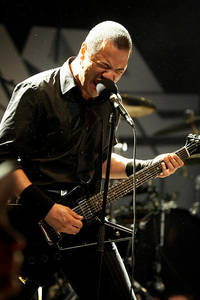 2006-03-17 - Danko Jones från Mejeriet, Lund