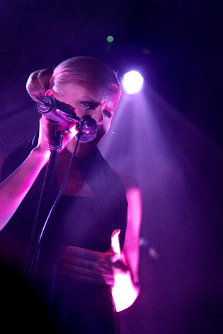 2005-10-21 - Robyn från The Tivoli, Helsingborg