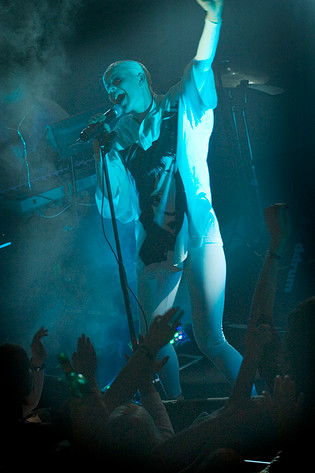 2005-10-21 - Robyn från The Tivoli, Helsingborg