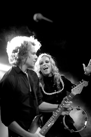2006-11-02 - Lisa Miskovsky från Folkets Park, Örnsköldsvik
