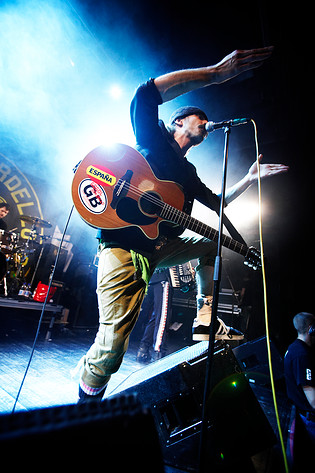 2006-11-23 - Gogol Bordello från Mejeriet, Lund