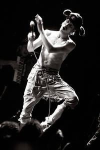 2006-11-23 - Gogol Bordello från Mejeriet, Lund