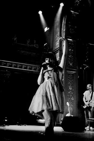 2006-12-01 - Lily Allen från Berns, Stockholm