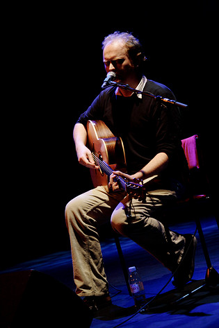 2006-12-01 - James Yorkston från Södra Teatern, Stockholm