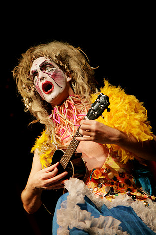 2006-12-13 - Taylor Mac från Kägelbanan, Stockholm