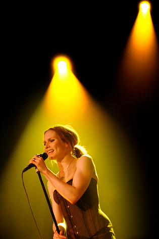 2006-03-04 - The Cardigans från Stora Teatern, Göteborg