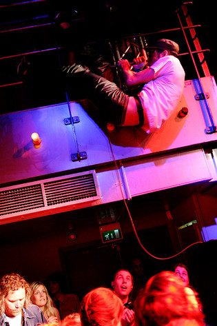 2005-09-30 - Stereo Total från Sticky Fingers, Göteborg