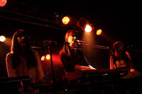2007-02-15 - Au Revoir Simone från Debaser Slussen, Stockholm
