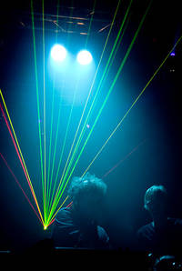 2007-03-01 - Simian Mobile Disco från Debaser Medis, Stockholm