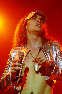 2004-07-29 - The Darkness från Storsjöyran, Östersund