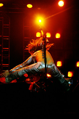 2004-07-29 - The Darkness från Storsjöyran, Östersund