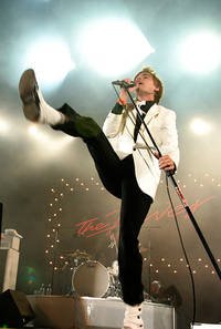 2005-06-17 - The Hives från Hultsfredsfestivalen, Hultsfred
