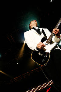 2005-06-17 - The Hives från Hultsfredsfestivalen, Hultsfred