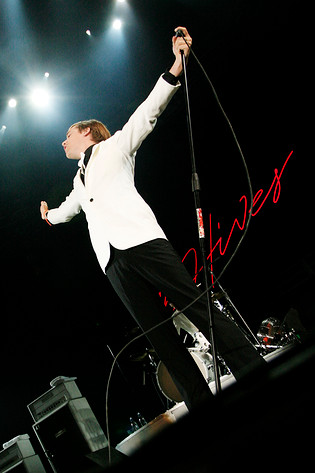 2005-06-17 - The Hives från Hultsfredsfestivalen, Hultsfred