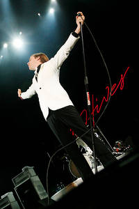 2005-06-17 - The Hives från Hultsfredsfestivalen, Hultsfred