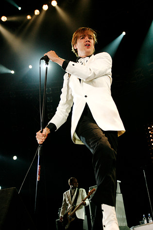 2005-06-17 - The Hives från Hultsfredsfestivalen, Hultsfred