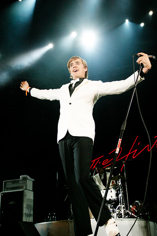 2005-06-17 - The Hives från Hultsfredsfestivalen, Hultsfred