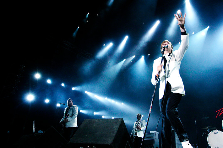 2005-06-17 - The Hives från Hultsfredsfestivalen, Hultsfred