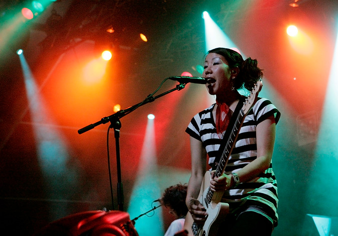 2007-06-16 - The Go! Team från Provinssirock, Seinäjoki