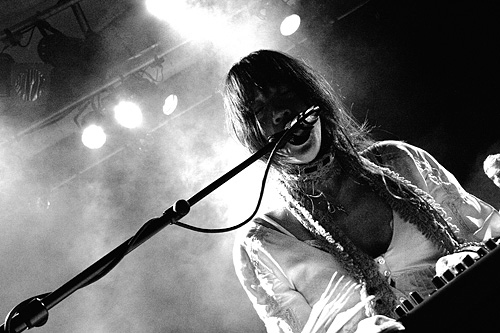 2007-06-25 - Blonde Redhead från Kulturhusets Tak, Stockholm
