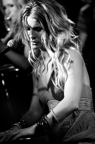 2007-06-28 - Pernilla Andersson från Peace & Love, Borlänge